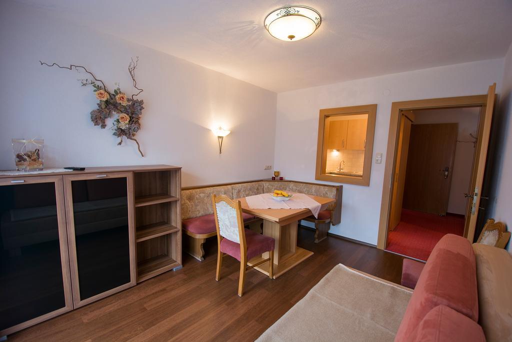 Pension Bartlhof Лермос Экстерьер фото